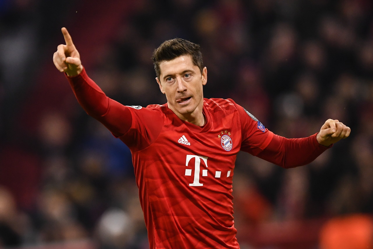 开云-莱万多夫斯基在篮网比赛中惊险取胜，绝杀引发热议！的简单介绍